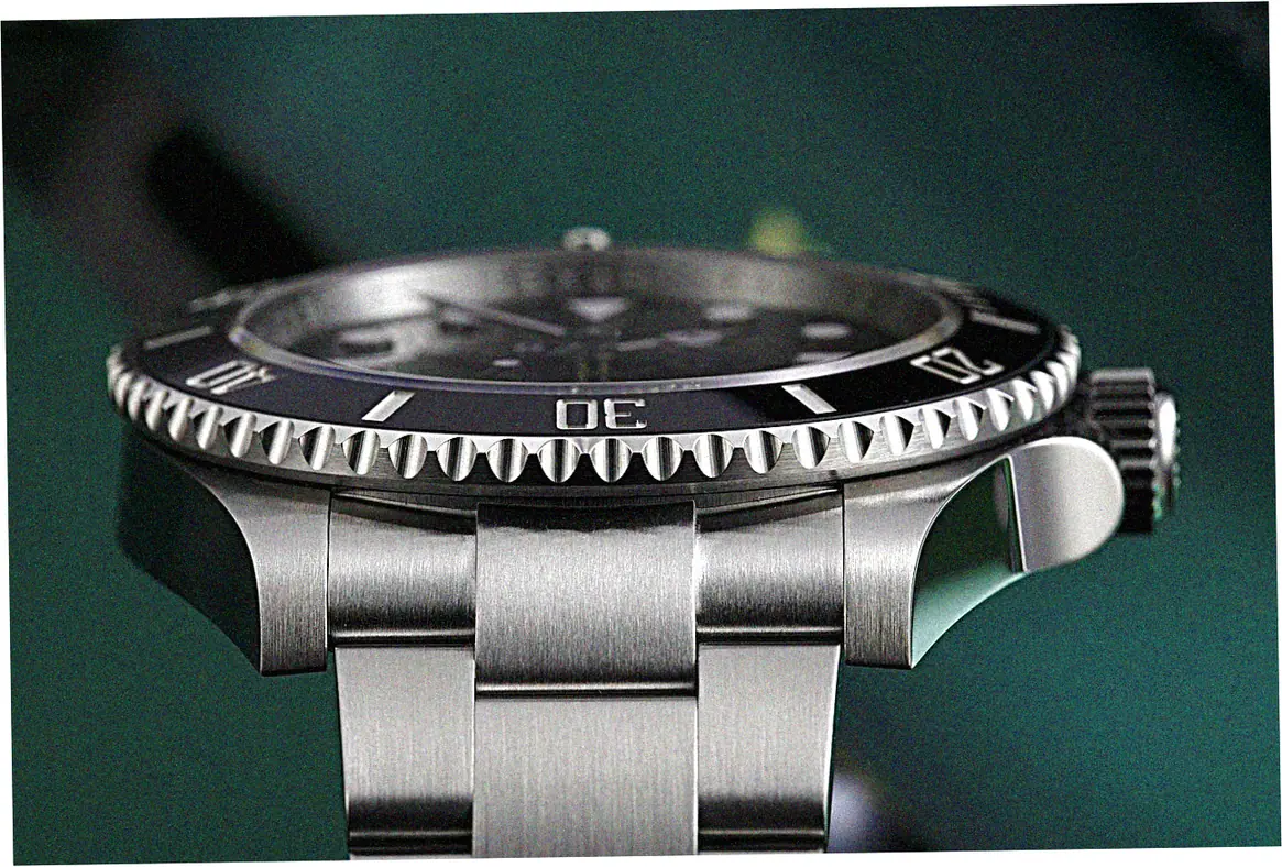 Top Categories: Diving into Digital, Analog, and Automatic Movements