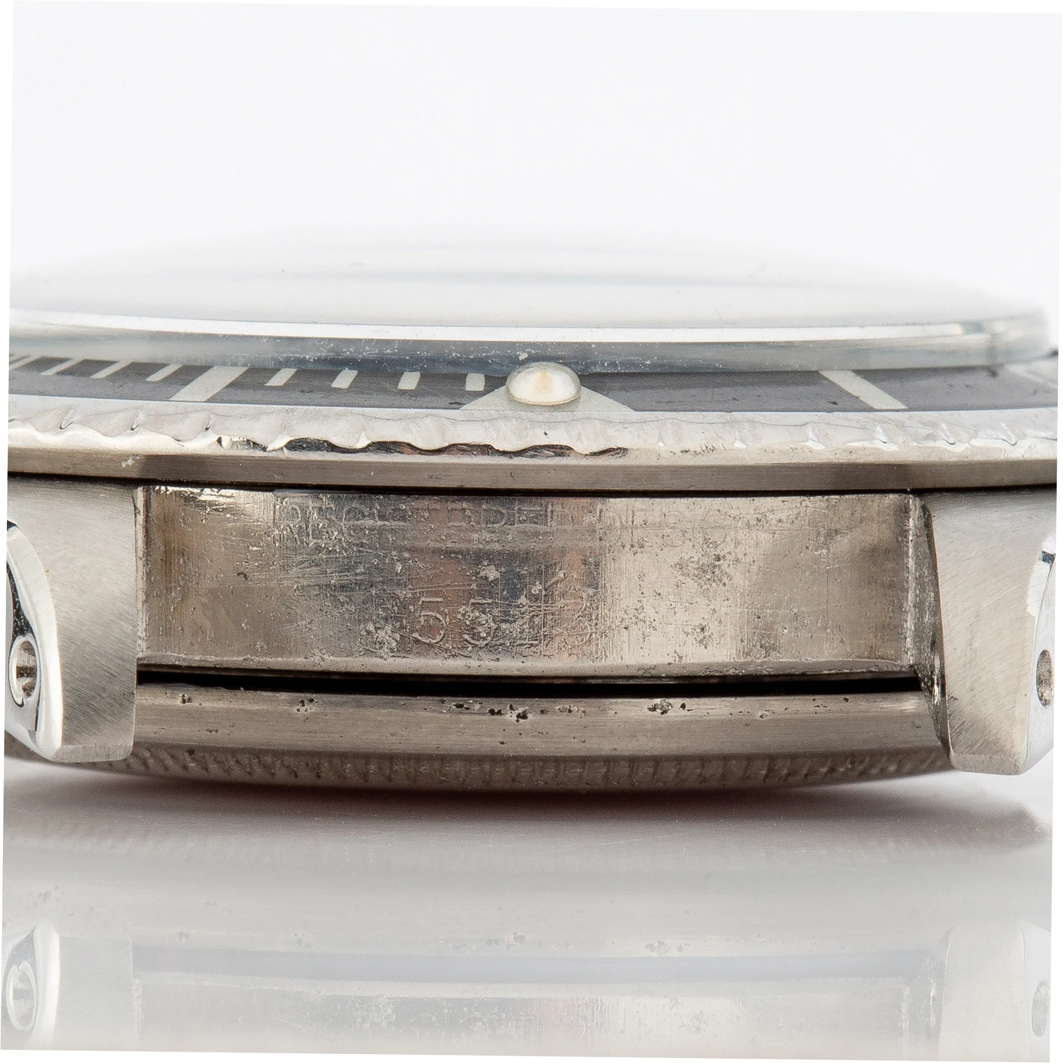 So, what makes a real dive watch under 200 bucks?