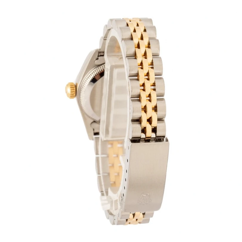 So, what kind of cheap metal watches should you look for, and what features really matter to keep them from rusting?